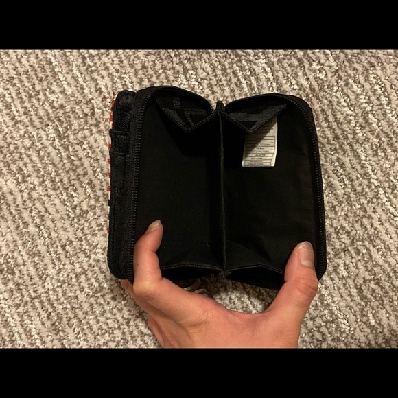 2/$30 💫 Hurley plaid wallet - Picture 3 of 3